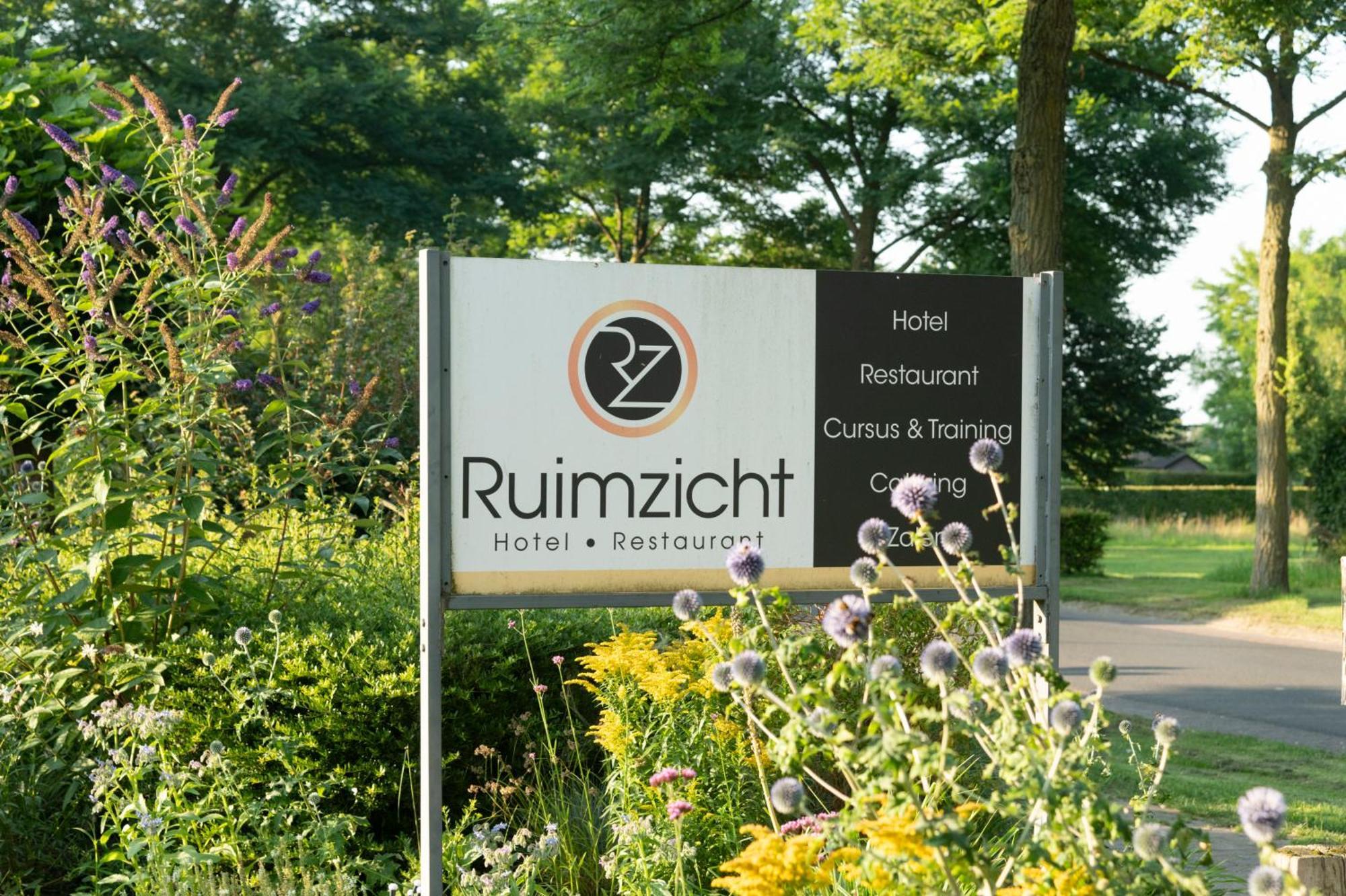 Hotel Restaurant Ruimzicht Zeddam Exterior photo